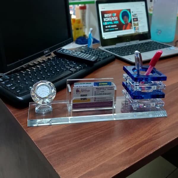 Crystal desk set consisting of a name holder, clock, and pen holder 2