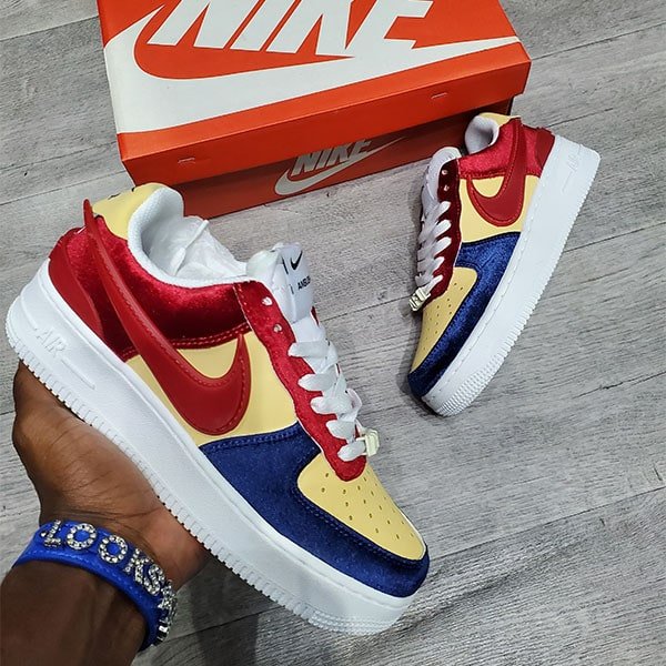 Nike air force clearance 1 velvet yellow