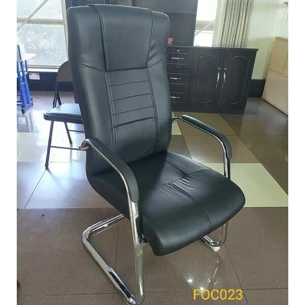 Executive visitor’s seat