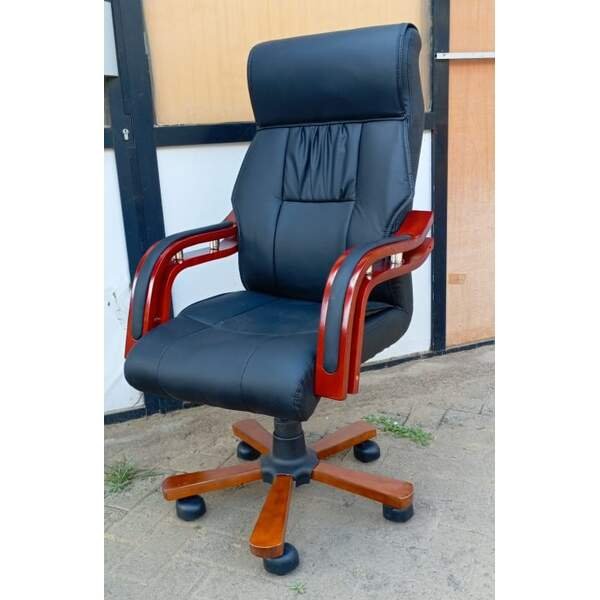 Executive Leather Office Chair