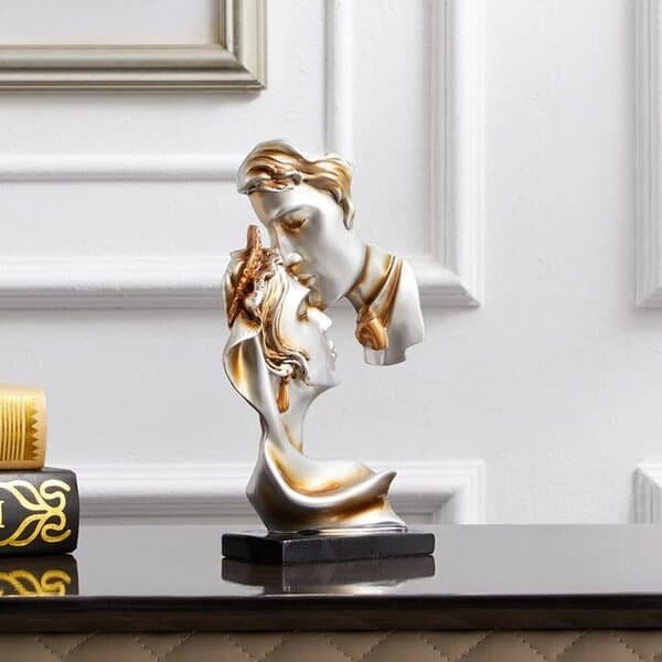 Resin Statue Home Decor Art Sculpture