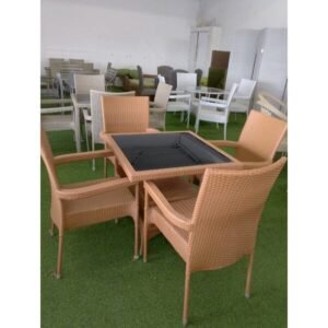 4-Seater Outdoor Dining Set in Kenya