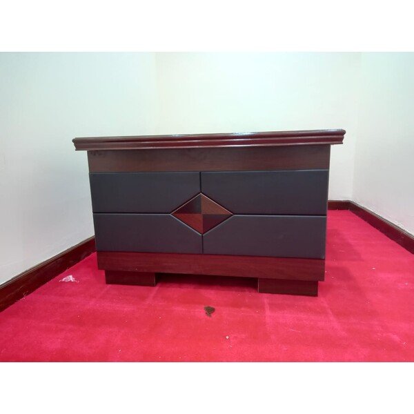 Office Desk With Lockable Drawers