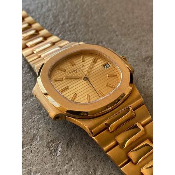 Patek Philippe Geneve Yellow Gold 40mm Automatic