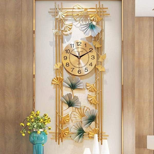 Ginkgo Leaves Design Large Wall Clock with Hollow-out Metal Frame