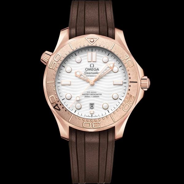 Omega Seamaster 42 mm, Sedna Gold On Rubber Strap