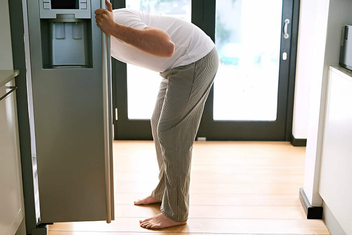 https://www.istockphoto.com/photo/this-is-how-modern-man-hunts-for-food-gm615113744-106640453?searchscope=image%2Cfilm