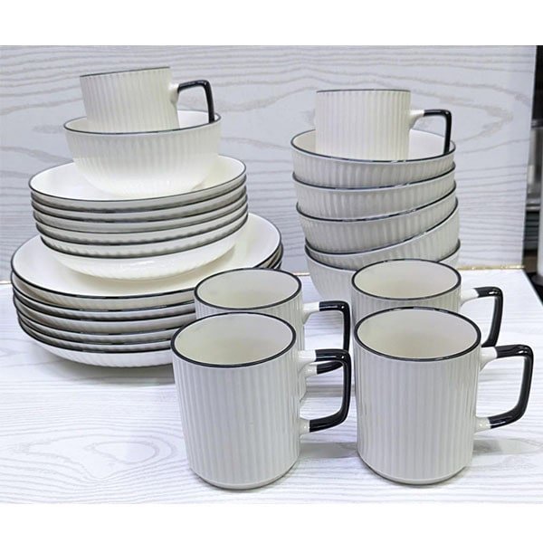 Concise White Ceramic Dinner Set With Black Rim